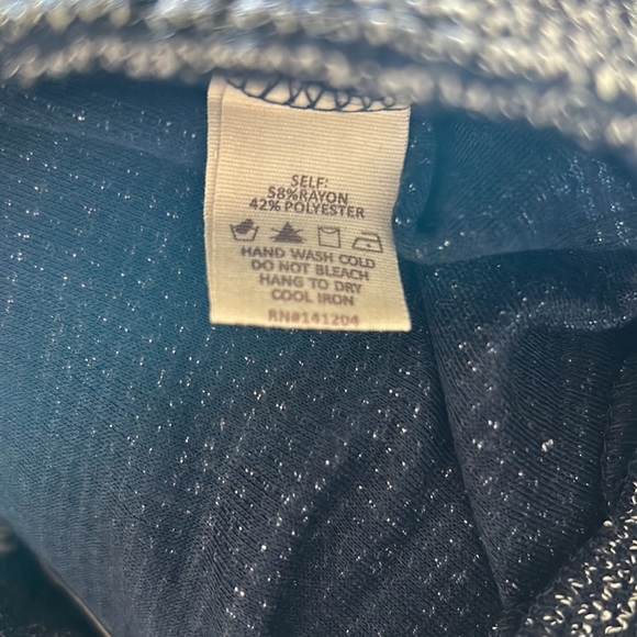 Hem and thread blue with fringe shorts - size small. - Picture 4 of 4